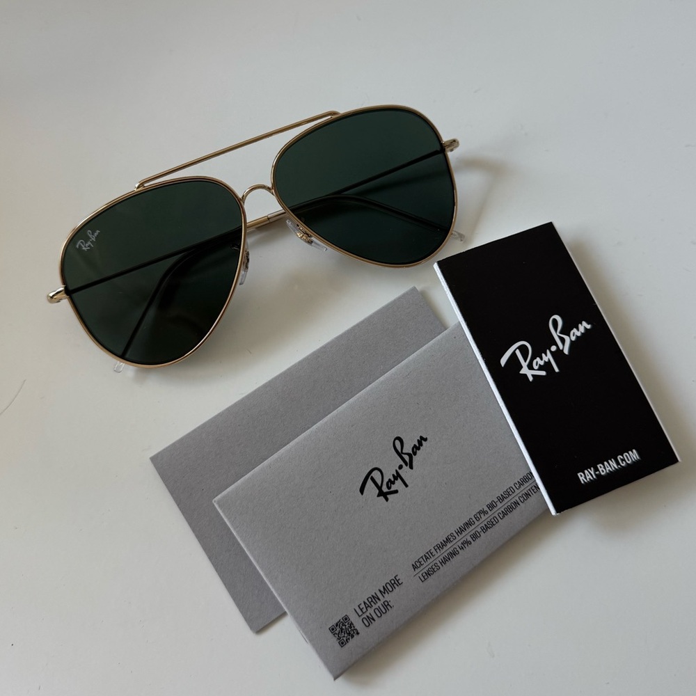 Rayban Aviator Sunglasses w Case